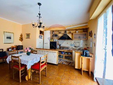 Foto Appartamento in VIA BRIGATE PARTIGIANE, Carrodano di 95 m² in vendita