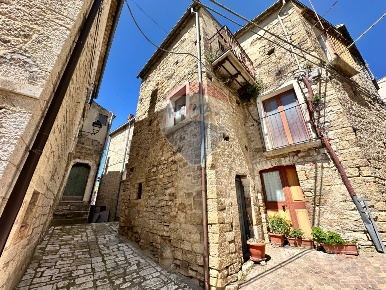 Foto Appartamento in Getta fuoco, Castelbottaccio di 70 m² con 5 locali