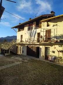 Foto Appartamento in Via Vicolo Dell'Orto, Cassano Valcuvia di 130 m²