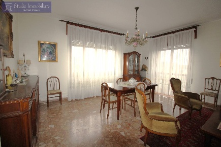 Foto Appartamento in Via Lungargine, Bastida Pancarana di 109 m² in vendita