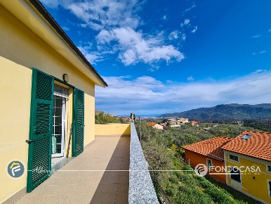 Foto Villa bifamiliare in Via Conscente, Arnasco Bezzo di 280 m² in vendita