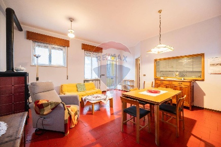 Foto Appartamento in VIA PALAZZO, Spineda Centro di 124 m² con 4 locali