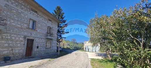 Foto Appartamento in Contrada Tutoglio, Pennadomo di 82 m² con 3 locali