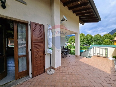 Foto Appartamento in VIA XXV APRILE, Spinone al Lago di 90 m² con 4 locali