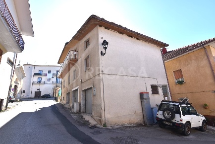 Foto Appartamento in via San Francesco d'Assisi, Salza Irpina di 80 m²