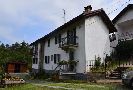 Foto Villa unifamiliare a Cartosio di 200 m² con 6 locali in vendita