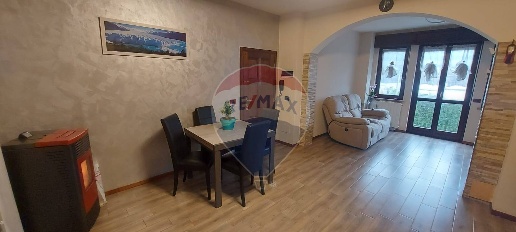 Foto Appartamento in Piazza San Pietro, Rancio Valcuvia Cantevria di 160 m²