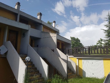 Foto Appartamento a Rocca di Cambio Cerri di 55 m² con 3 locali in vendita