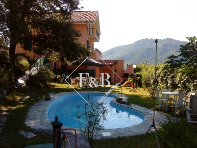 Foto Appartamento in via Pezzuolo, Testico di 120 m² con 5 locali