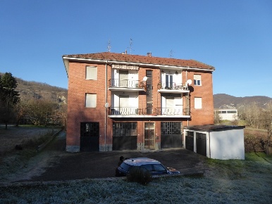 Foto Appartamento in Via Pietro Porro 28, Spigno Monferrato di 89 m²