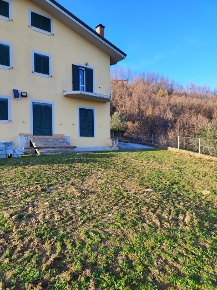 Foto Villa unifamiliare in contrada guardie, Torrioni di 450 m² in vendita