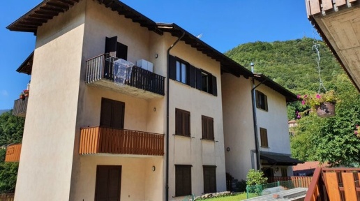Foto Appartamento in Camerata Cornello, Camerata Cornello di 145 m²
