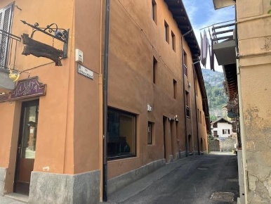 Foto Appartamento in via roma, Cesana Torinese Centro di 30 m² con 1 locali