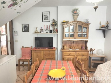 Foto Appartamento in Via Alta, Casargo Centro di 50 m² con 2 locali