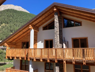 Foto Appartamento in via ROMA, Cesana Torinese Centro di 78 m² con 2 locali