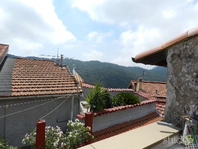 Foto Appartamento in Via Maccario, Seborga di 50 m² con 3 locali in vendita