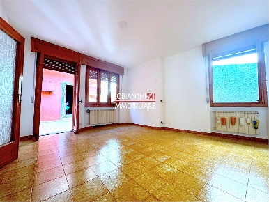 Foto Appartamento in piazzale Italia, Oggebbio Gonte di 90 m² con 3 locali