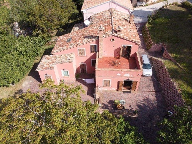 Foto Appartamento in LOCALITA' CORDIVINO 20, Poggio San Vicino di 486 m²