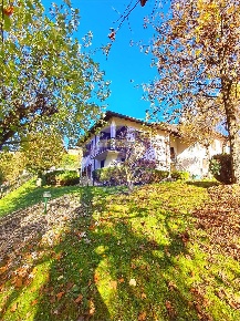 Foto Villa bifamiliare in via san bartolomeo  485, Taleggio Olda di 180 m²