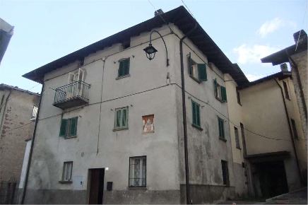 Foto Appartamento in Via Monsignore Regazzoni 19, Valtorta di 195 m²