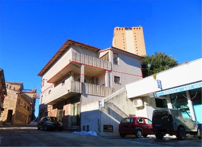 Foto Appartamento in Piazza Vittorio Emanuele II, Gualdo di 130 m²