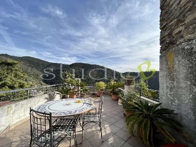 Foto Appartamento in Piazza della Libertà snc, Seborga di 178 m² in vendita