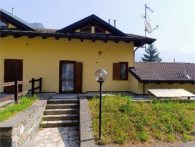 Foto Appartamento in LASSOLAZ, Pontey Lassolaz in vendita