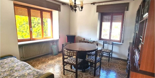 Foto Appartamento a Cavazzo Carnico di 226 m² con 9 locali in vendita