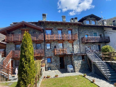 Foto Appartamento a Emarèse Eresaz, Sommarèse in vendita