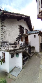 Foto Appartamento in Frazione Viering, Champdepraz Viering di 60 m²