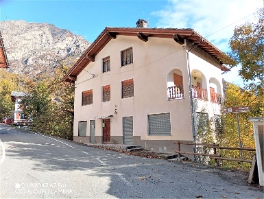 Foto Appartamento in Frazione Marine 9, Perloz in vendita