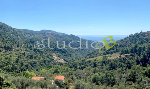 Foto Appartamento in Stada Provinciale snc, Seborga di 116 m² con 6 locali