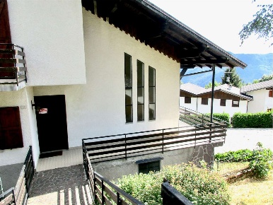 Foto Villa bifamiliare in Via Italia, Fuipiano Valle Imagna Centro