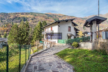 Foto Appartamento in via Casa alta  17, Gandellino Centro di 125 m²