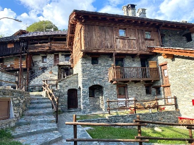 Foto Appartamento in Loc Graines, Brusson in vendita