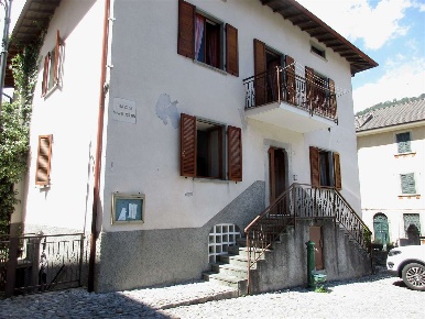 Foto Appartamento in via Cà Persico, Locatello di 150 m² con 5 locali