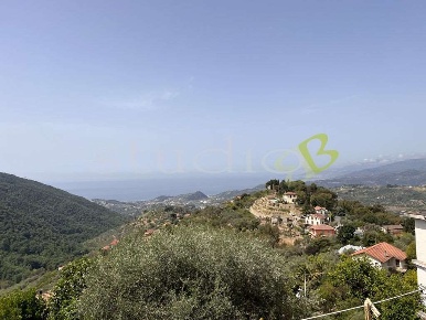 Foto Appartamento in via Maccario, Seborga di 60 m² con 3 locali in vendita