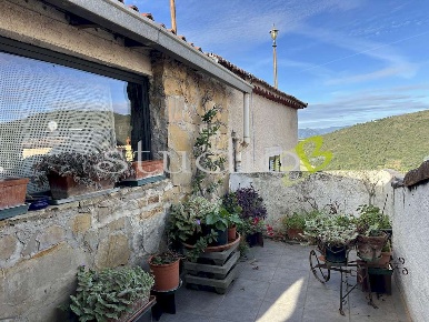 Foto Appartamento in Via Vicolo Chiuso snc, Seborga di 160 m² con 7 locali