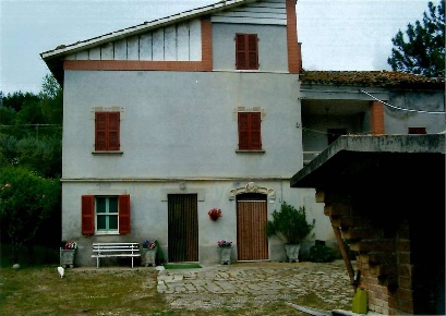 Foto Appartamento a Penna San Giovanni di 250 m² con 8 locali in vendita