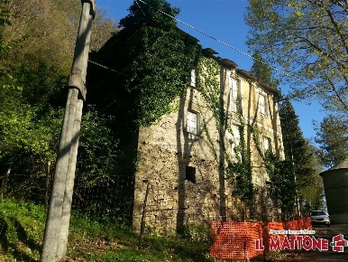 Foto Villa unifamiliare in Via Soglio, Orero di 400 m² con 12 locali