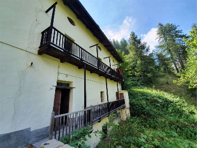 Foto Appartamento in Frazione Puy, Fenestrelle di 80 m² con 2 locali