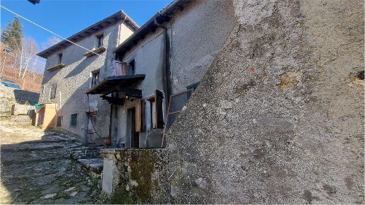 Foto Appartamento in pierdiscini, Careggine di 65 m² con 4 locali