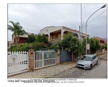Foto Villa unifamiliare a Palermo di 204 m² in vendita