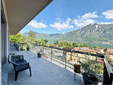 Foto Villa unifamiliare a Claino con Osteno Osteno Claino di 230 m²
