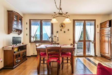 Foto Appartamento in Via dei Castagni, Onore Brugai di 50 m² con 2 locali