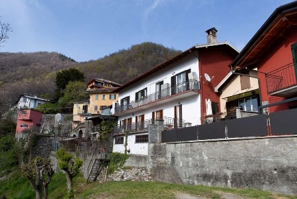 Foto Appartamento in Via Bianchi, Germagno di 116 m² con 3 locali