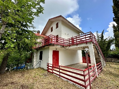 Foto Appartamento in FRAZIONE SAN GIACOMO, Valle Castellana San Giacomo