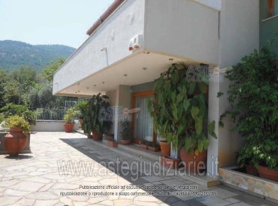 Foto Villa unifamiliare in via pietro calandra, Palermo Cardillo di 828 m²