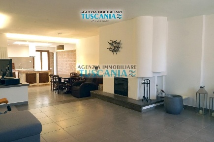 Foto Villa unifamiliare a Monteverdi Marittimo Centro di 200 m² in vendita