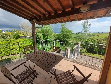 Foto Villa bifamiliare a Orciano Pisano di 170 m² con 6 locali in vendita